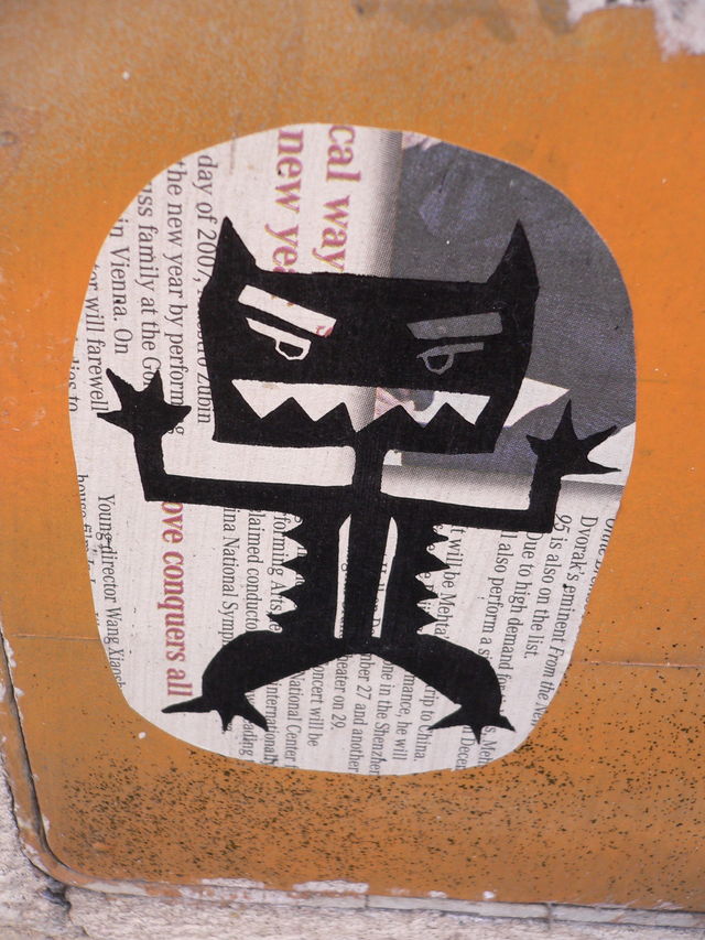 streetart-recycling zeitungspapier katze streetart tier zagreb 