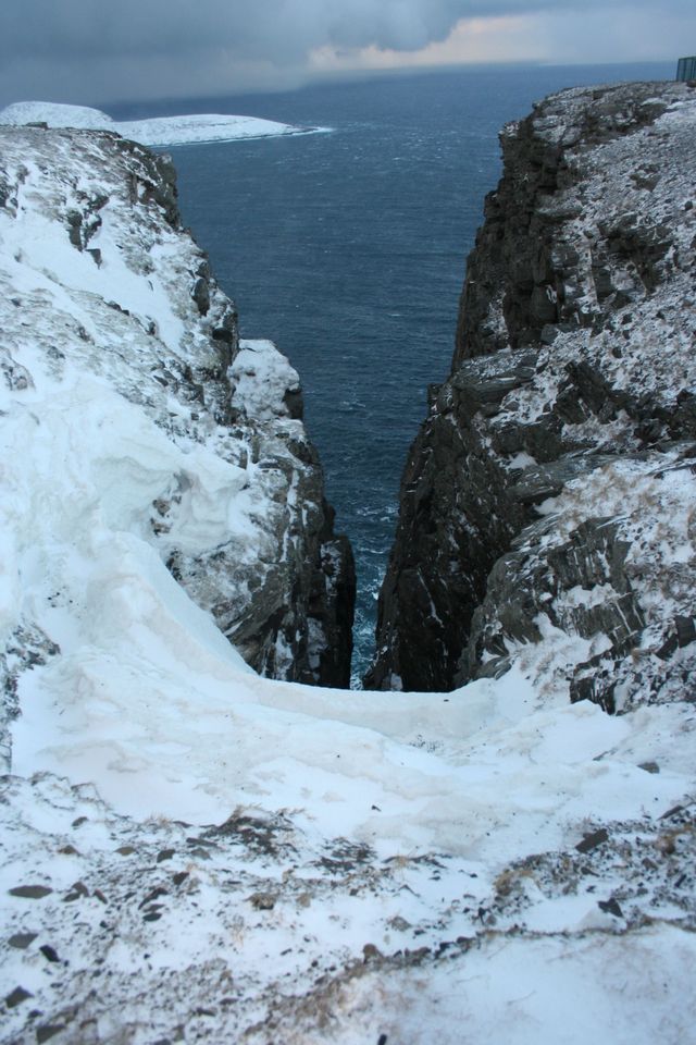 Klippe klippe nordkap meer schnee wasser nordkap2008 