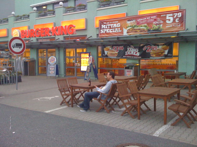 Auswrtstour Hamburg Teil1 auto pnzli burger christian burgerking pause hamburg king auswrtssieg 